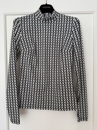  Valentino Garavani VLogo Stretch Top – Like New