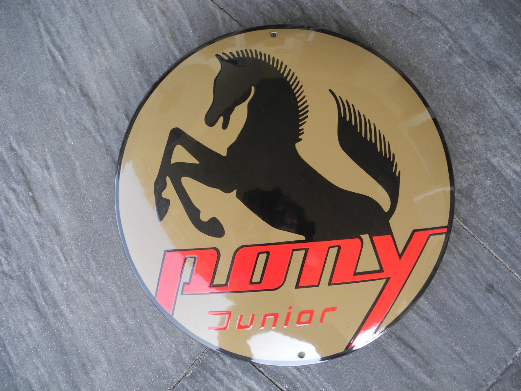 Sachs Insegne: PONY/ SACHS EMAILSCHILD – Usato da Reinach AG venduto da Huckleberrysix