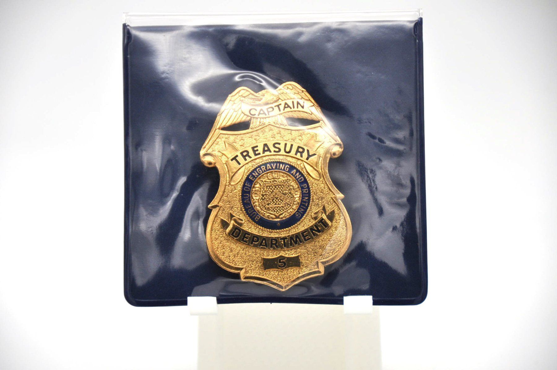 Placchette & Badge: «Treasury Department Captain» – Usato da Uerkheim venduto da fabulafero 1