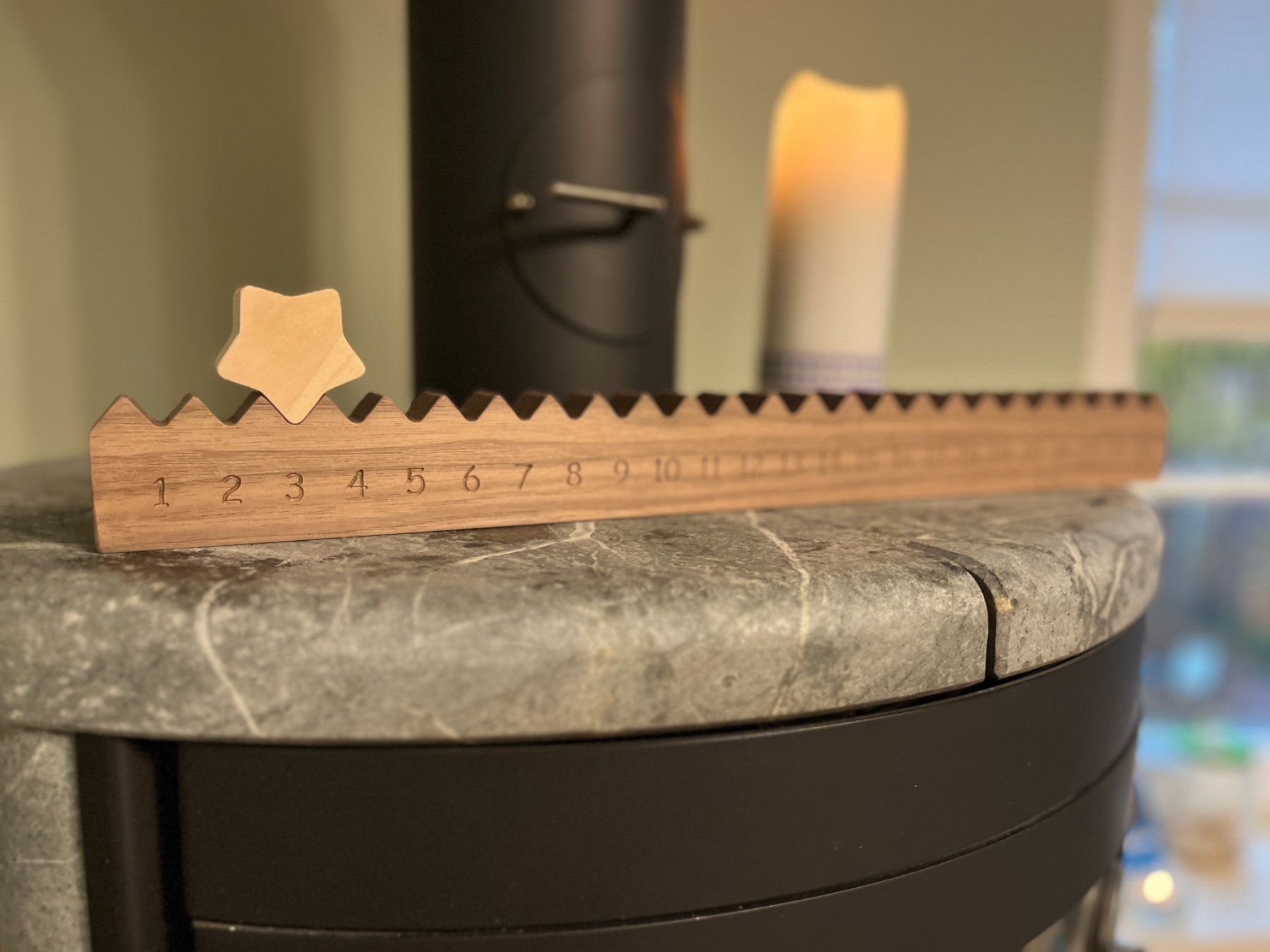 Alle Dekorationen: Adventskalender aus Nussbaumholz – Neu (gemäss Beschreibung) aus St. Gallen von thomas.geiselberger 2