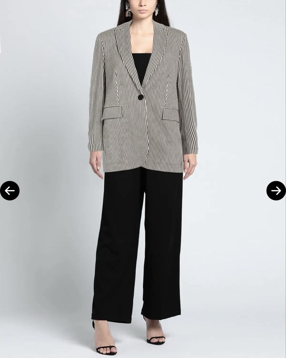 Circolo Jacken: CIRCOLO 1901 Blazer – Neu (gemäss Beschreibung) aus Emmen von Colette-Juliette
