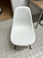 3x Originale Vitra Eames Plastic Chair