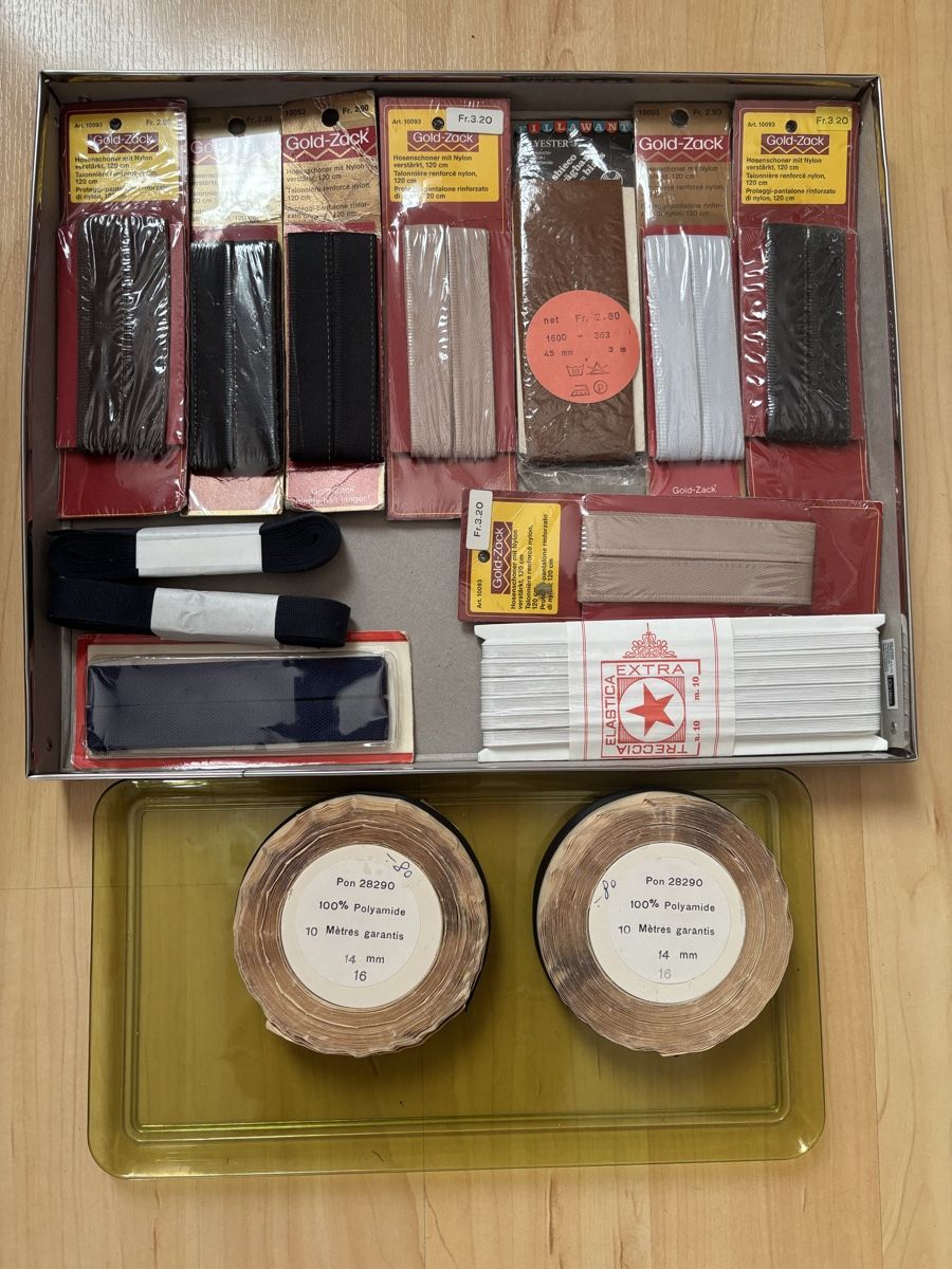 Tessuti: Assortiment de talonnières, rubans et élastiques – Nuovo e nell'imballaggio originale da Aigle venduto da Barbiette 2