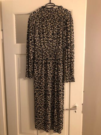 Zara Kleid