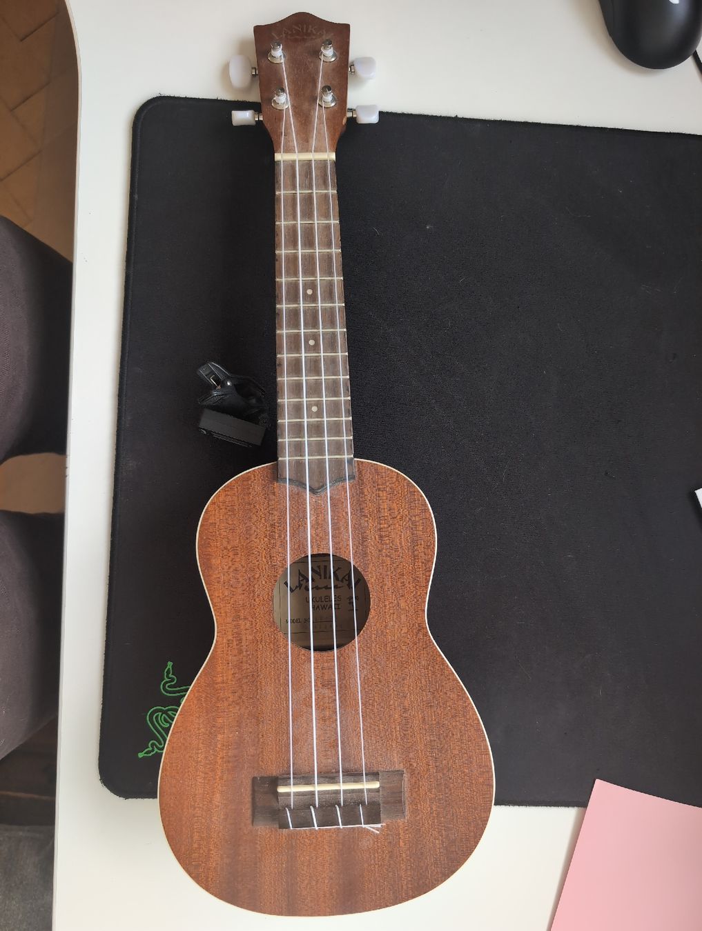 Strumenti musicali: Ukulele Lanikai mit Stimmgerät gebraucht – Usato da Flims Dorf venduto da holyelephant1993