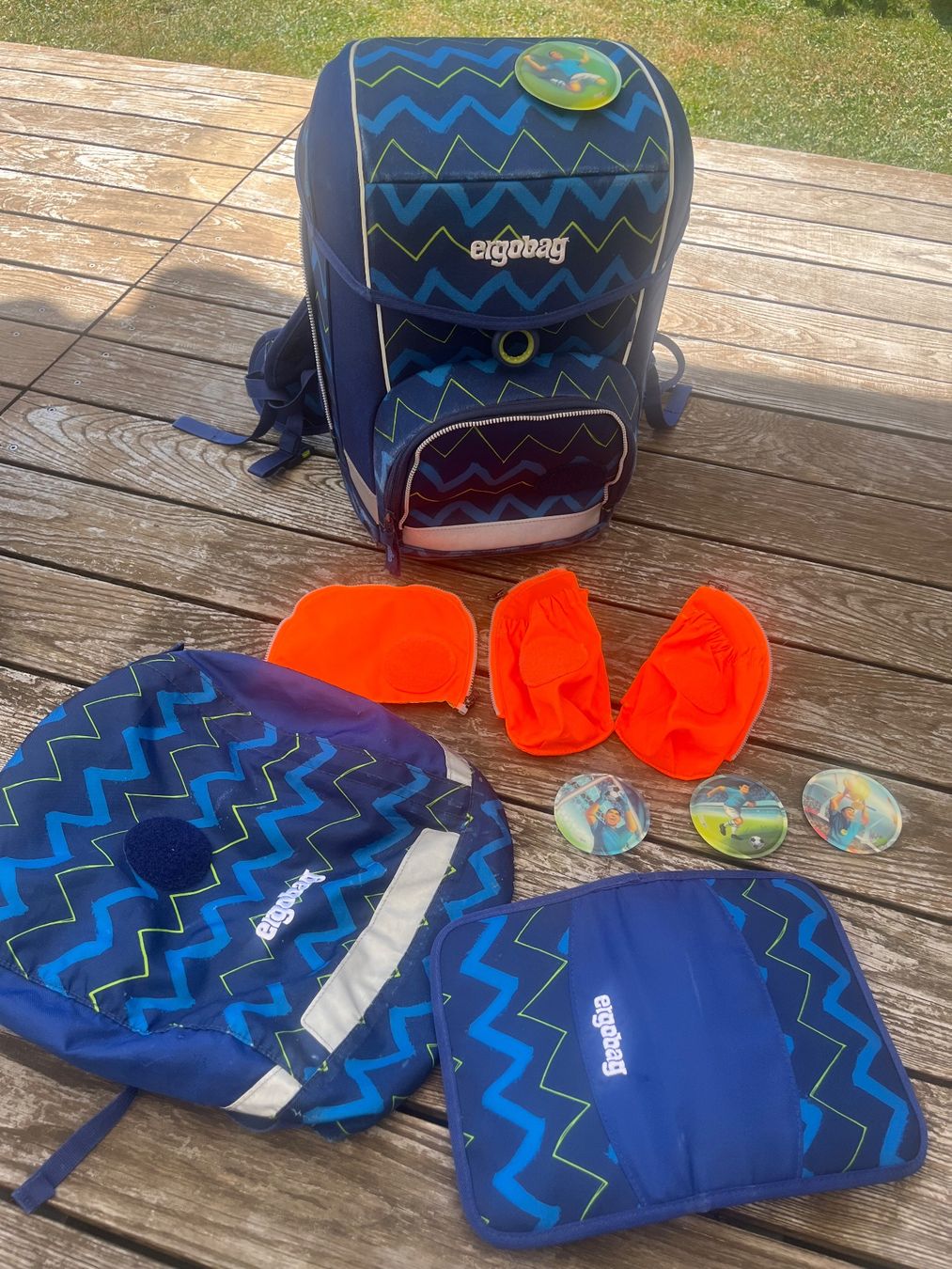 Ergobag Borse & Zaini: Ergobag Schulrucksack mit viel Zubehör – Usato da Auslikon venduto da mkiwi01