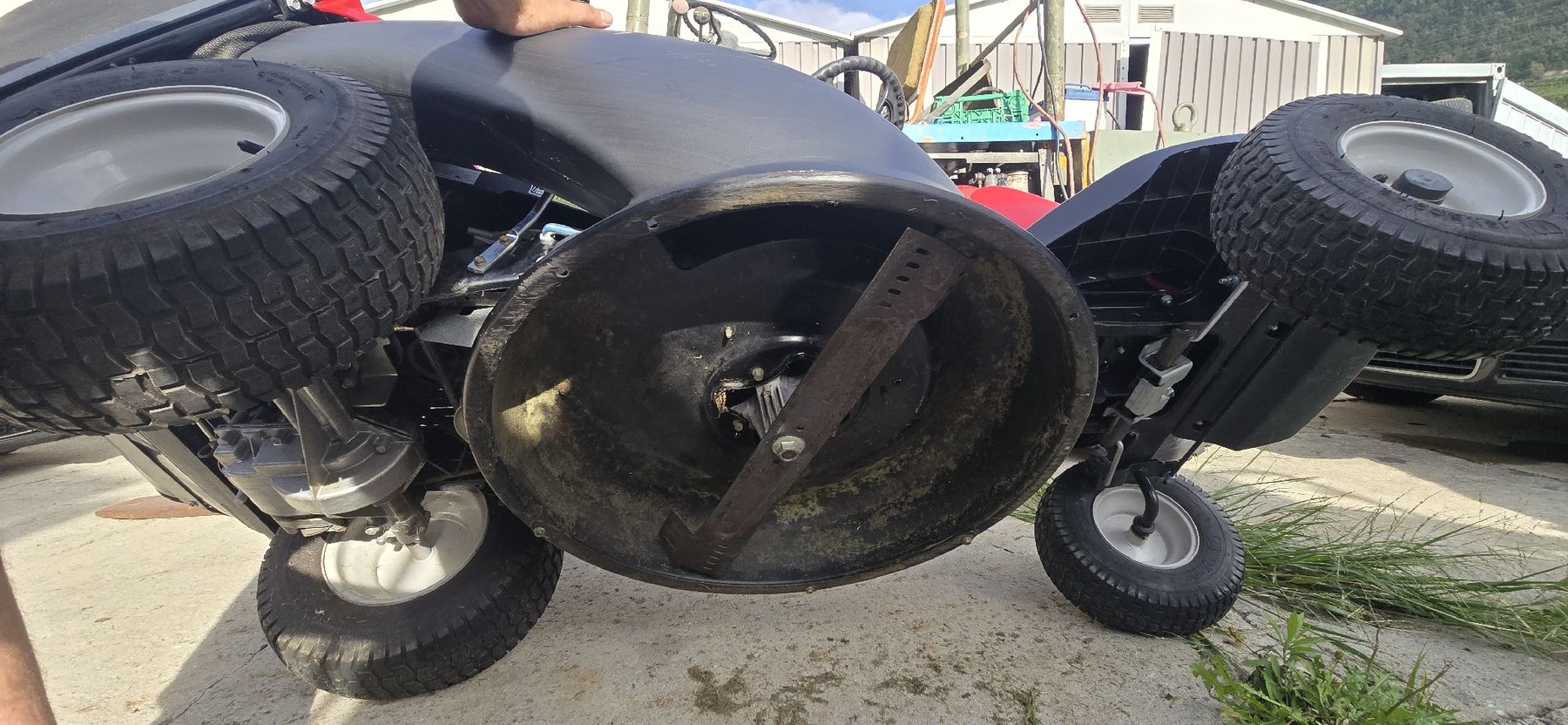 Mtd Rasenmäher: tracteur tondeuse  – Neu (gemäss Beschreibung) aus Grône von wil_np8m 4