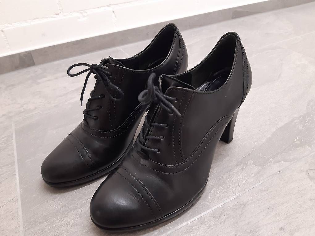 Chaussures femmes: Schuhe Gabor Gr. 37 (4) – D'occasion à Gerolfingen par elzwa
