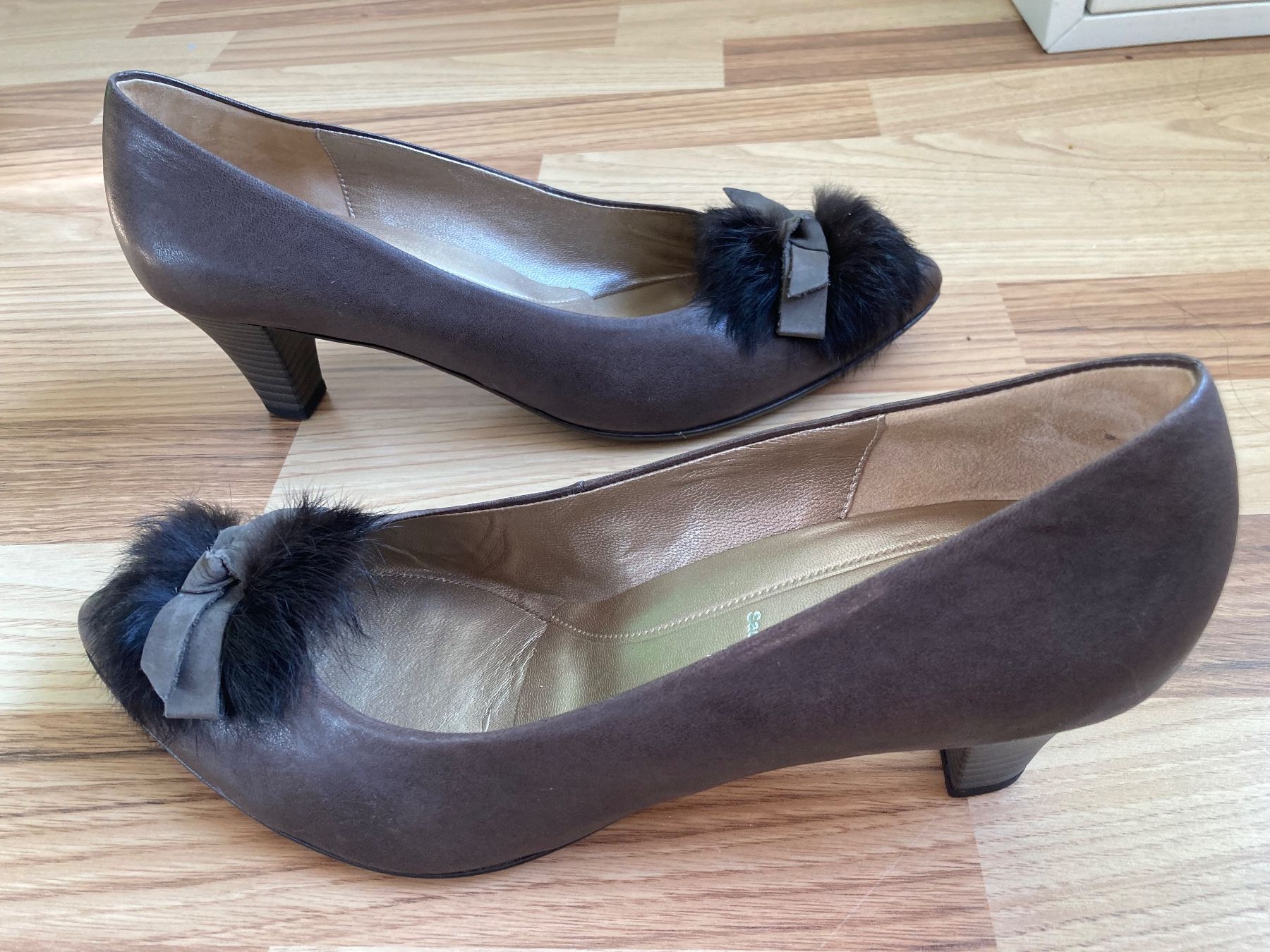 Gabor Scarpe da donna: Gabor Lederpumps Gr. 40/ taupe – Usato da Jonen venduto da Nadeshika 1