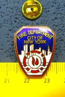 FIRE DEPARTMENT CITY OF NEW YORK"HEROES" PIN ENAMEL GOLDIG