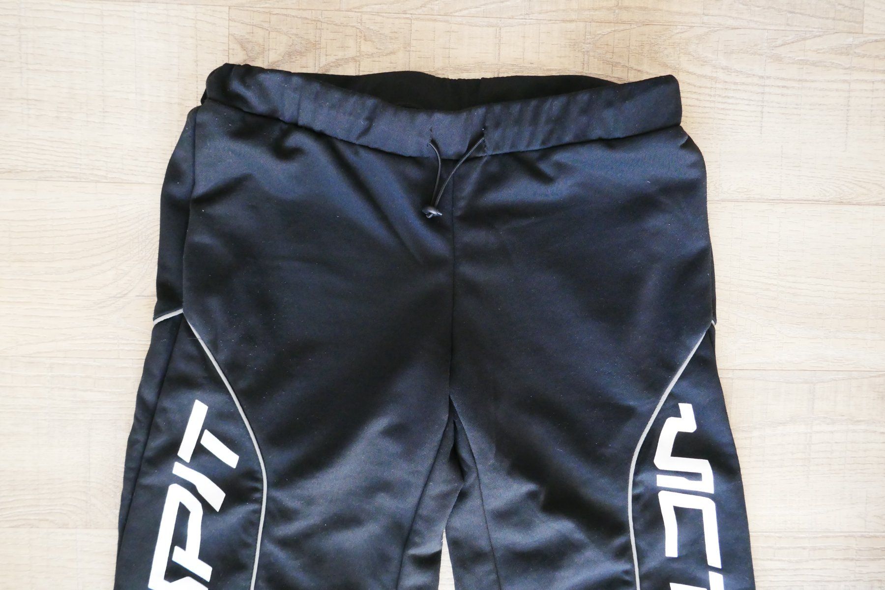 Shein Pantaloni: Hose, Trainerhose, Freizeithose von SHEIN, schwarz, Gr. S – Usato da Port venduto da uzuku 2