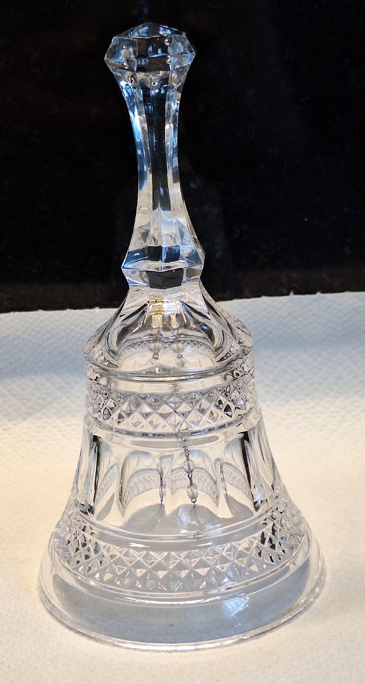 Bicchieri: Edle Kristall Glocke mit filigranem Muster, – Nuovo (secondo la descrizione) da Mönchaltorf venduto da Joka013 1