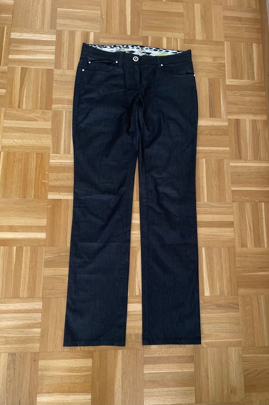 Guess Pantaloni: Guess Hose Gr. 36 (S) – Nuovo (secondo la descrizione) da Rüfenacht BE venduto da Anele_13 2