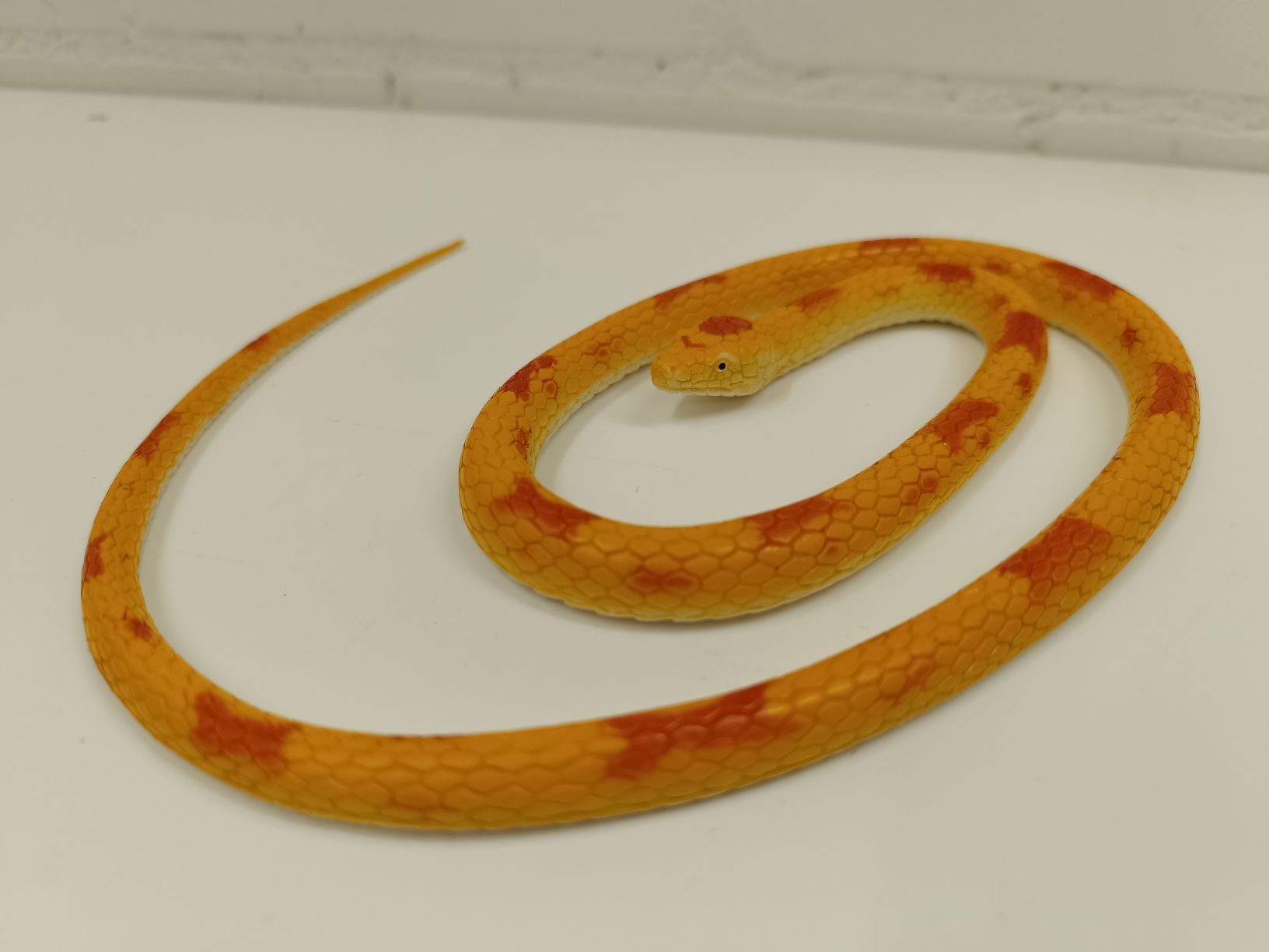 Giocattoli: Gummischlange – Usato da Ehrendingen venduto da Cheronimo2