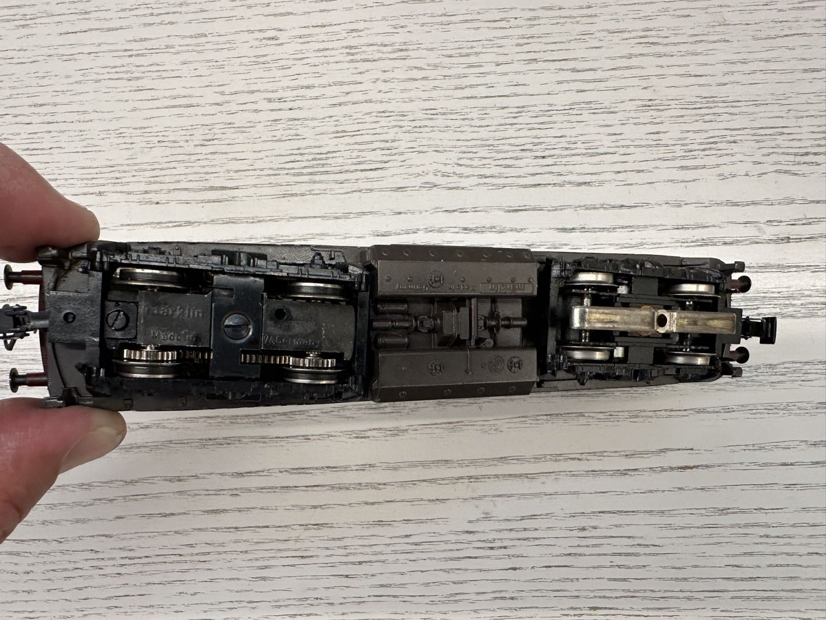 Märklin Modelleisenbahnen: Märklin 30747 DB BR 218 – Gebraucht aus Lupsingen von New-Haven 5