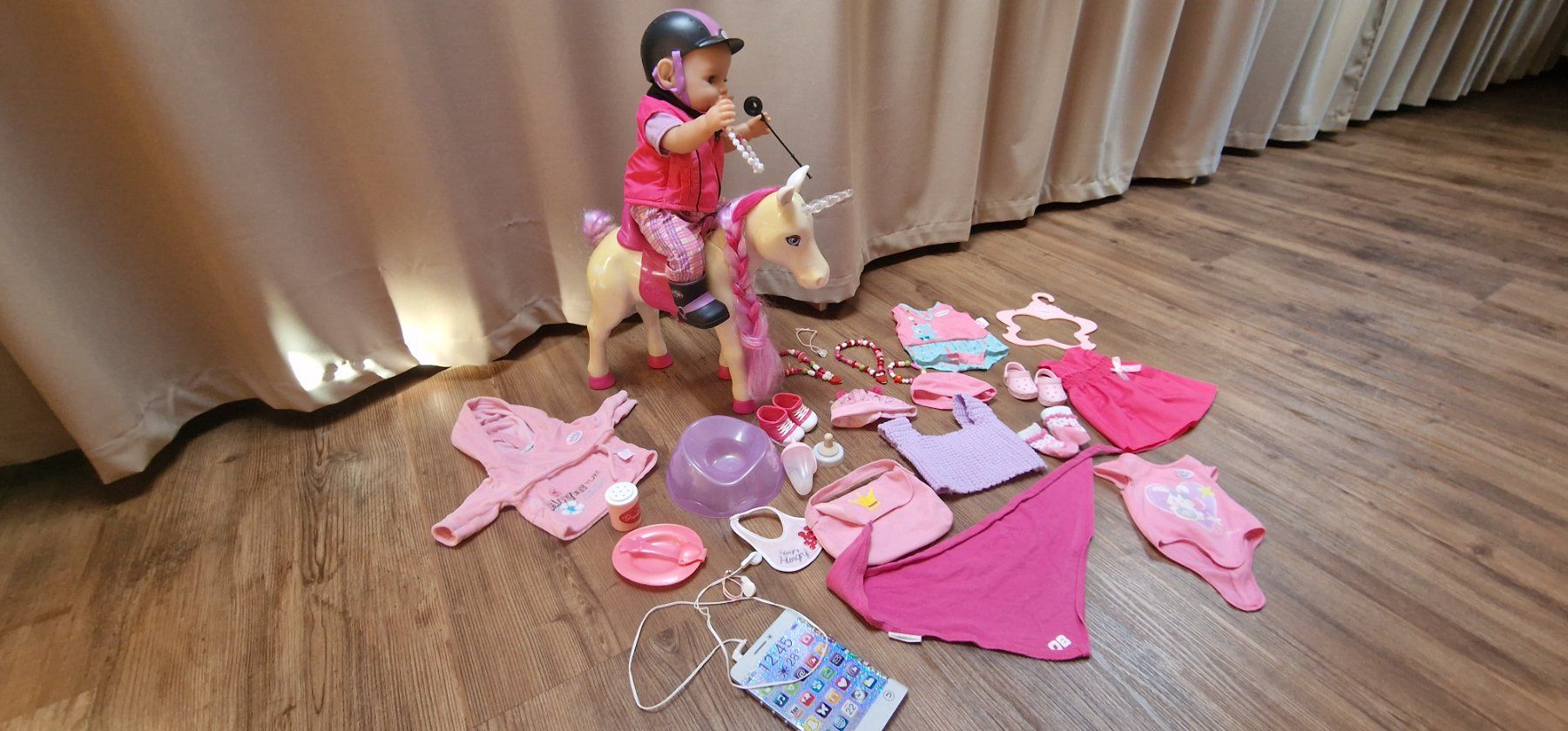 Bambole: Puppe mit Einhorn – Usato da Schiers venduto da rom_ch7g 2