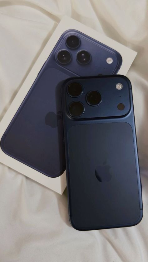 Apple Handys / Smartphones: Iphone 17 pro max (Deep blue) – Neu (gemäss Beschreibung) aus Flawil von pad_89zd