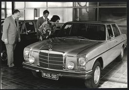 10 Fotografien Auto Mercedes Benz 1. Aus