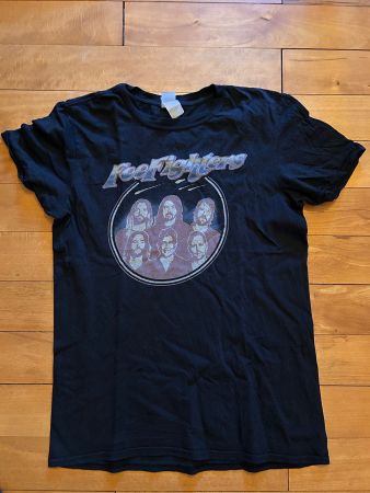 Foo Fighters T- Shirts Gr.M Herren