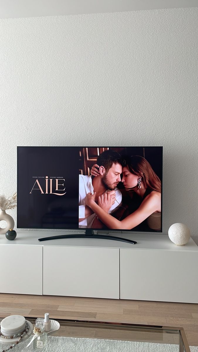LG Televisori: TV - LG NanoCell 55NANO76 – Usato da Biel/Bienne venduto da Mulan08