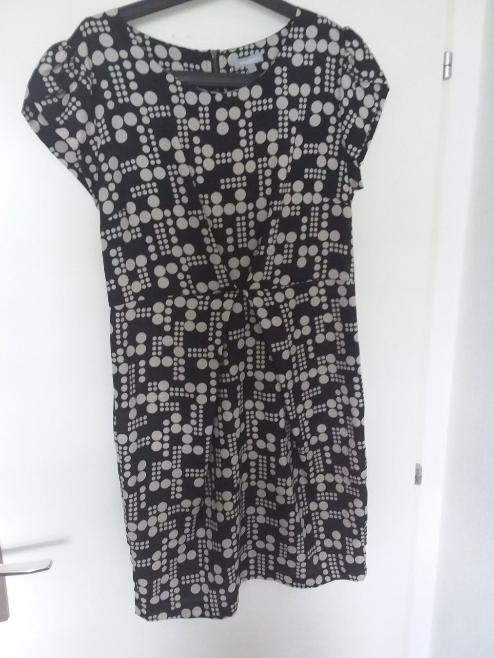 Manor Vestiti: Robe noire a pois beige Manor T38 – Nuovo (secondo la descrizione) da chêne-bourg venduto da patty190