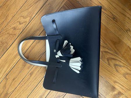 Navy boot handbag 