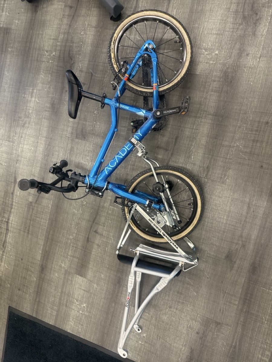 Academy Biciclette: Fahrrad mit FollowMe – Usato da Pfungen venduto da monster36 2
