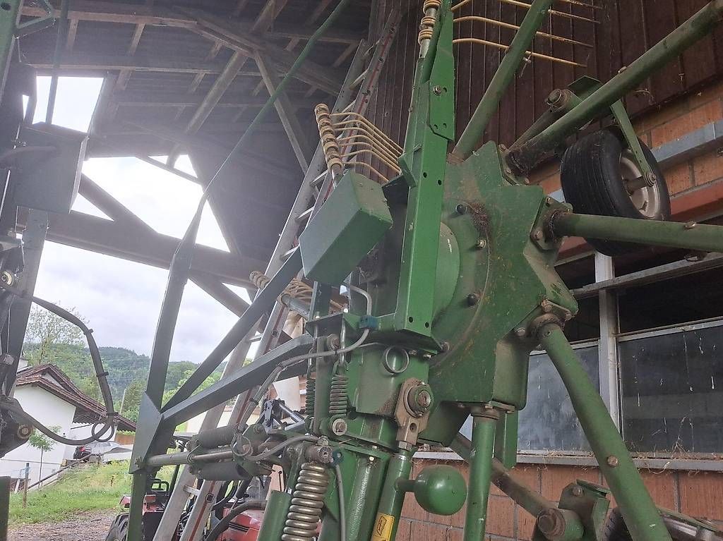 Krone Raufutterernte: Schnäppchen Krone Mittelschwader – Gebraucht aus Altstätten SG von Beck100 4