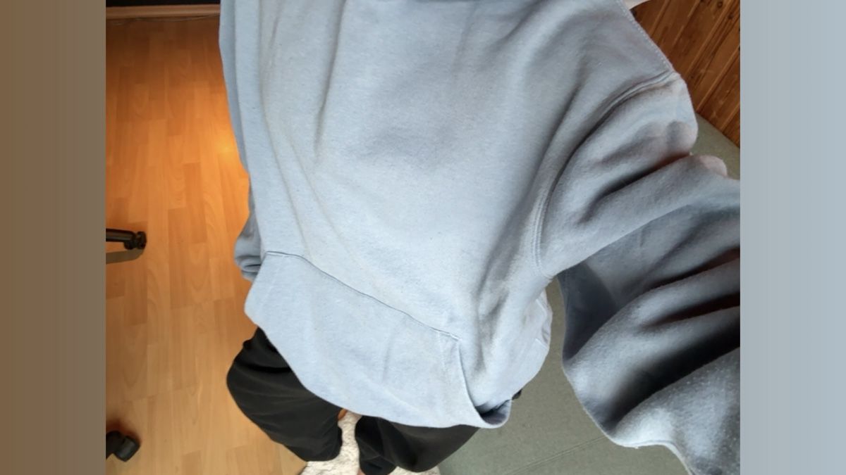 Pull&Bear Pulls & Sweat-shirts: Kapuzenpullover hellblau Unisex wie neu – D'occasion à Hausen AG par boh_6kck 2