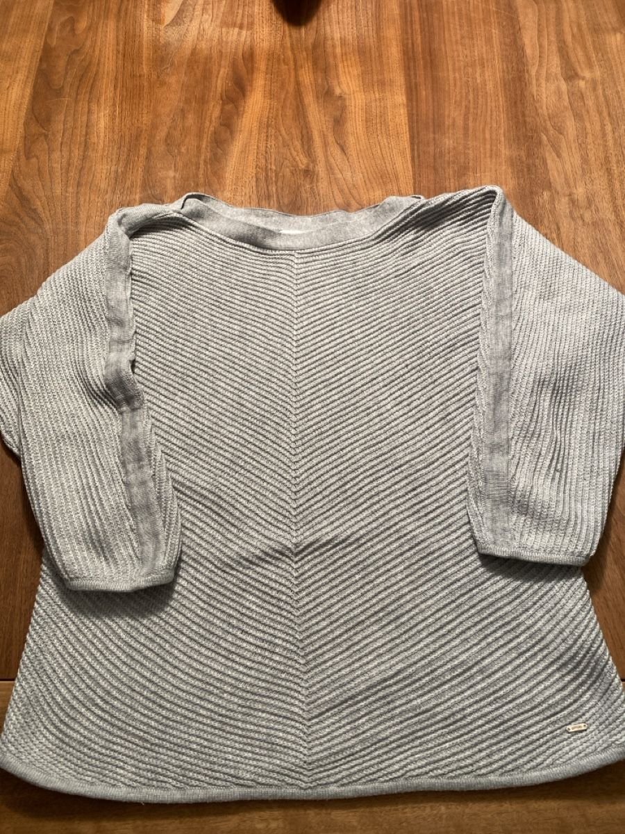 Opus Pullover & Sweatshirts: Pullover in grau für Damen von Opus Grösse 38 – Gebraucht aus Schwyz von Trofana