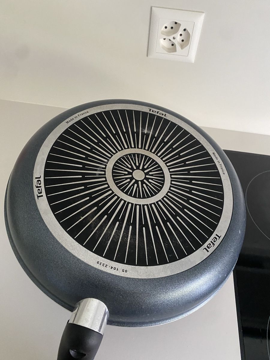 Tefal Pfannen: New Tefal pan 32cm – Neu (gemäss Beschreibung) aus Thalwil von zhe_69pd 3