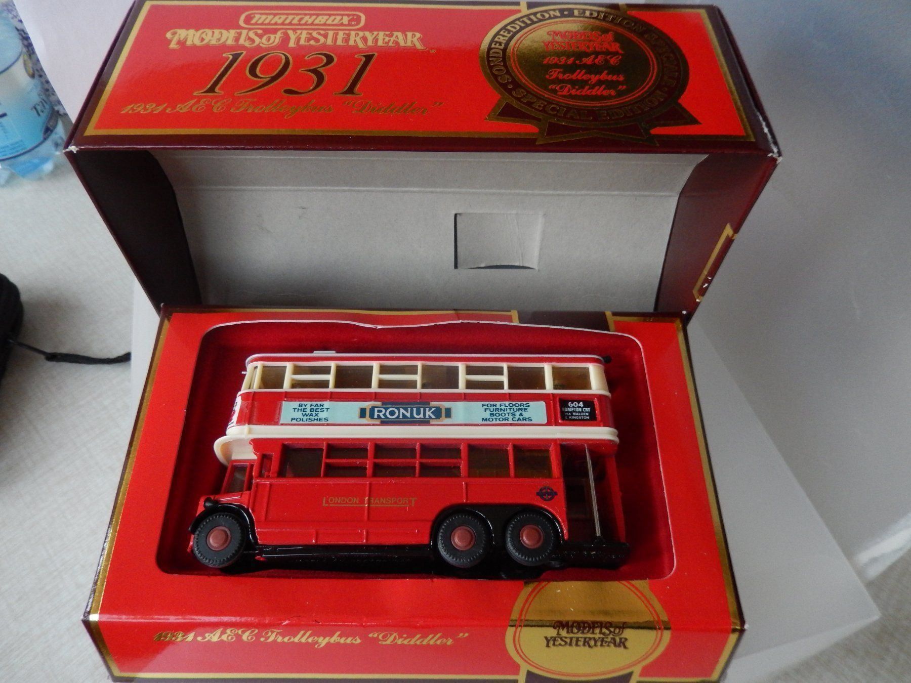 Matchbox Modellini d'auto: Y10-5 Giftbox - AEC Trolleybus - ltd %% Ausverkauf %%% – Nuovo (secondo la descrizione) da Reiden venduto da Aston2 2