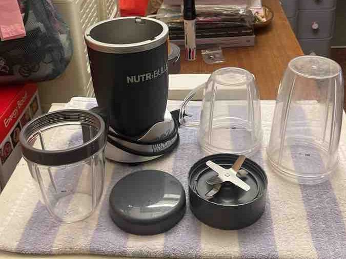 Nutribullet Elettrodomestici da cucina: Nutribullet Mixer schwarz gebraucht – Usato da Emmenbrücke venduto da lule01 1