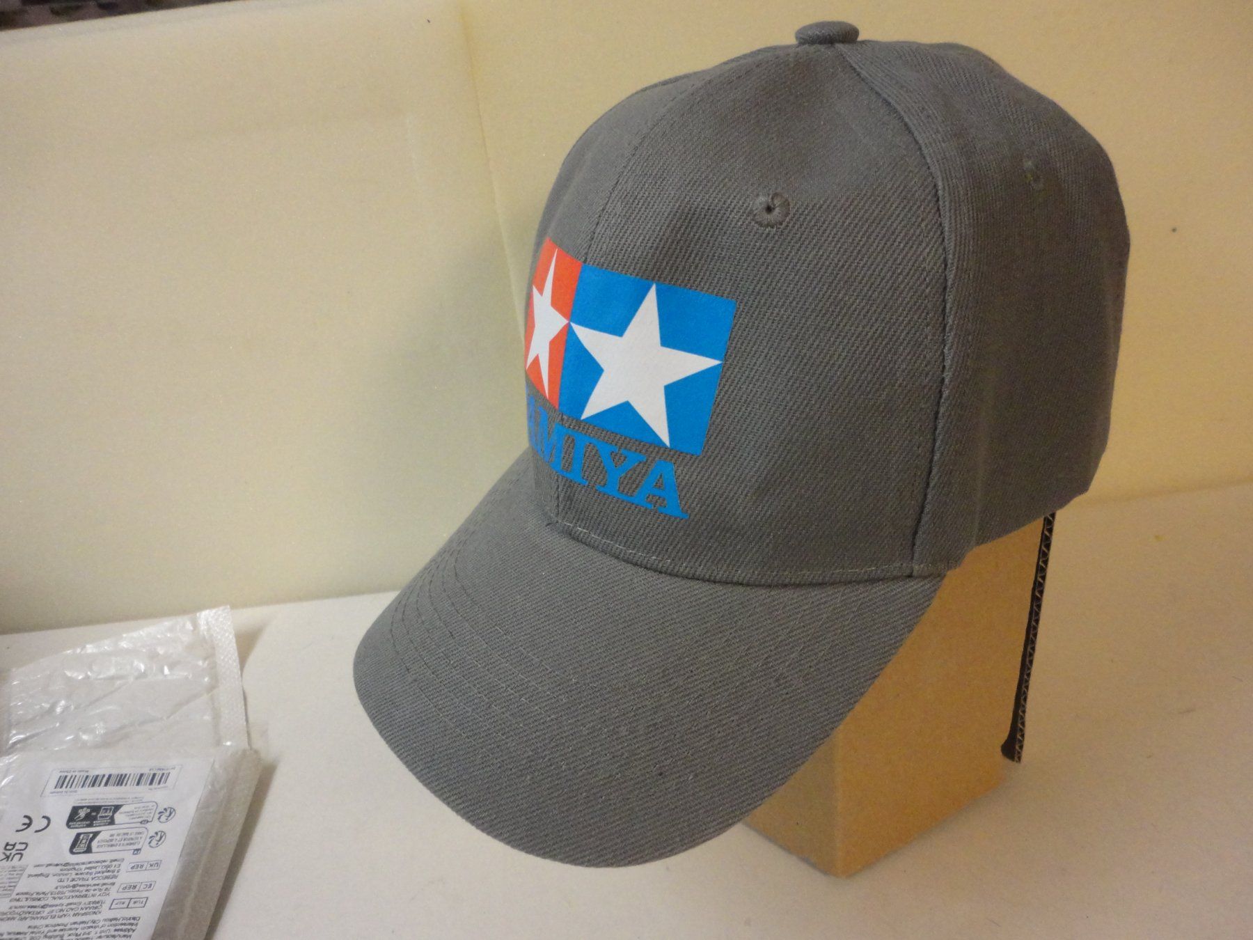 RC Kits de montage: Cap, neu, grau. – Neuf avec emballage d'origine à Horgen par RcModell 2