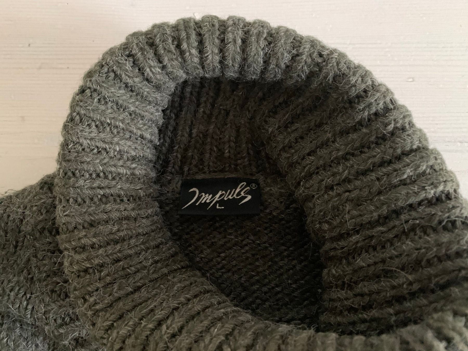 Pullover & Sweatshirts: IMPULS - Strickpullover grau L – Gebraucht aus Zürich von Diazaio 3