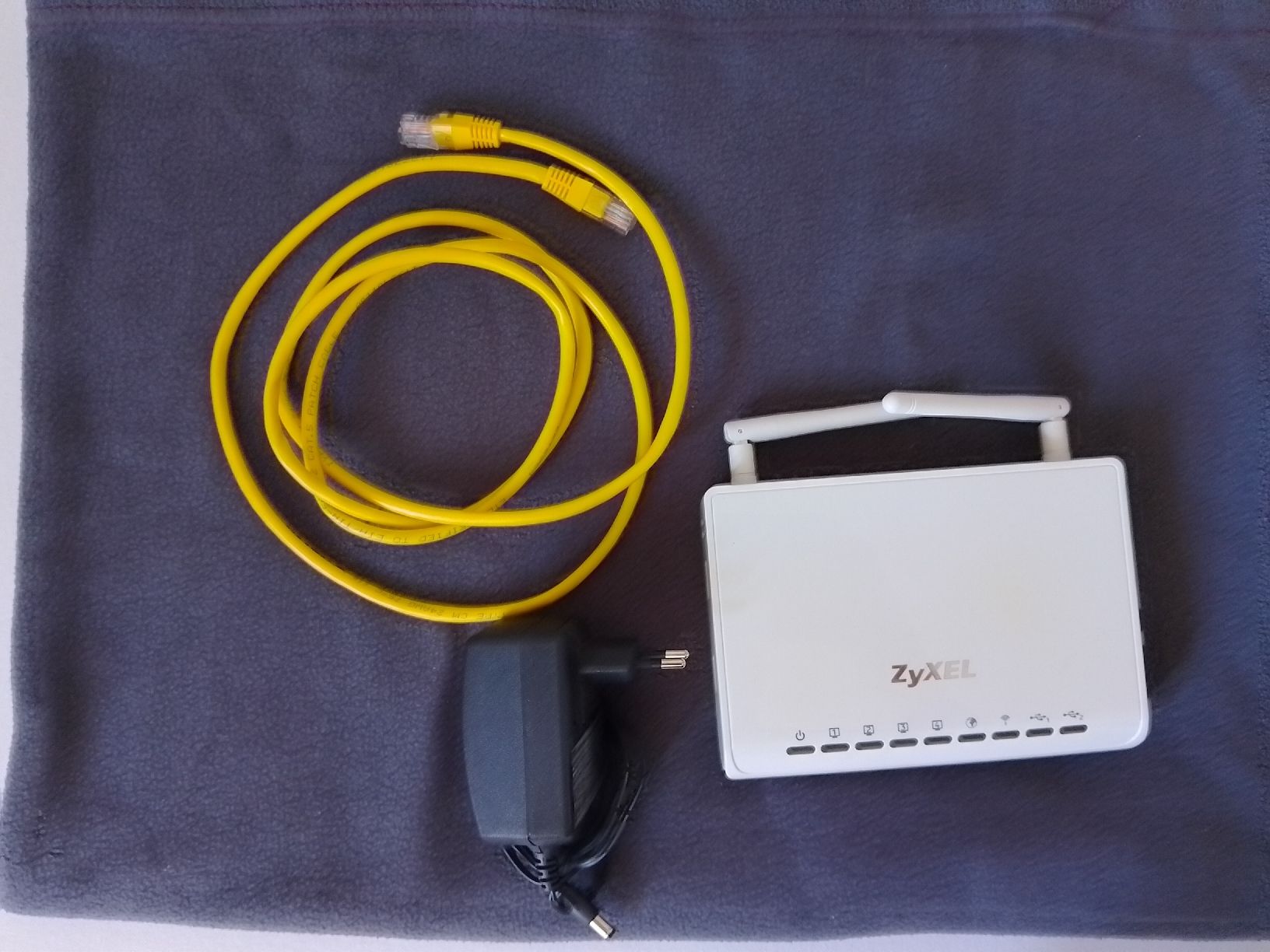 Zyxel Modems & Routeurs: Router ZyXEL NBG4615 – D'occasion à Eglisau par sch_m6rw