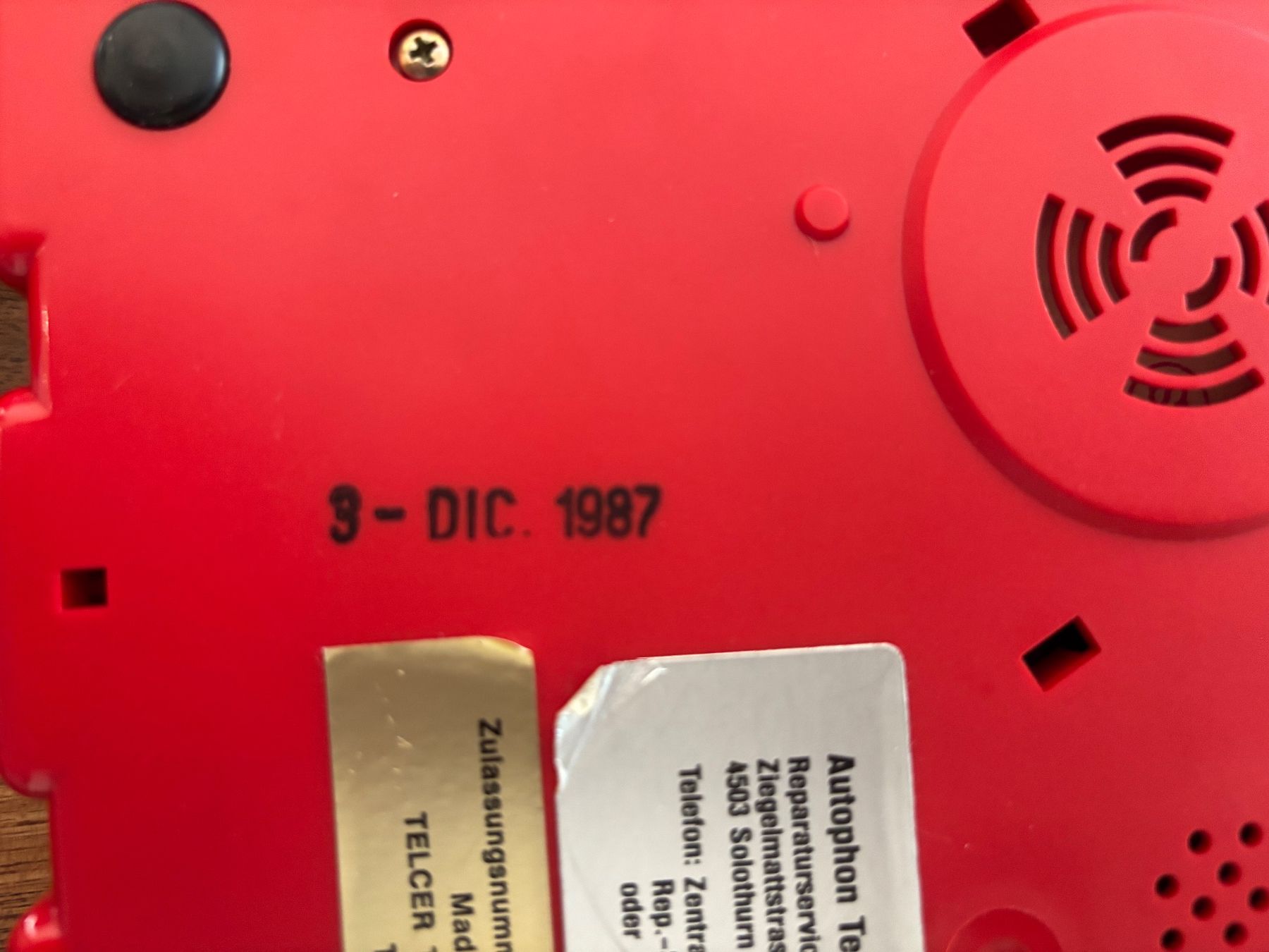 Téléphones: Telefon Telcer Pluto rot mit grossen Tasten 1987 – D'occasion à Domat/Ems par Wazzau 4