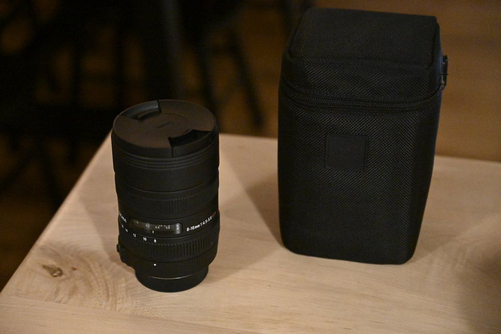 Nikon F  UGA Sigma 8-16mm HSM DC 2