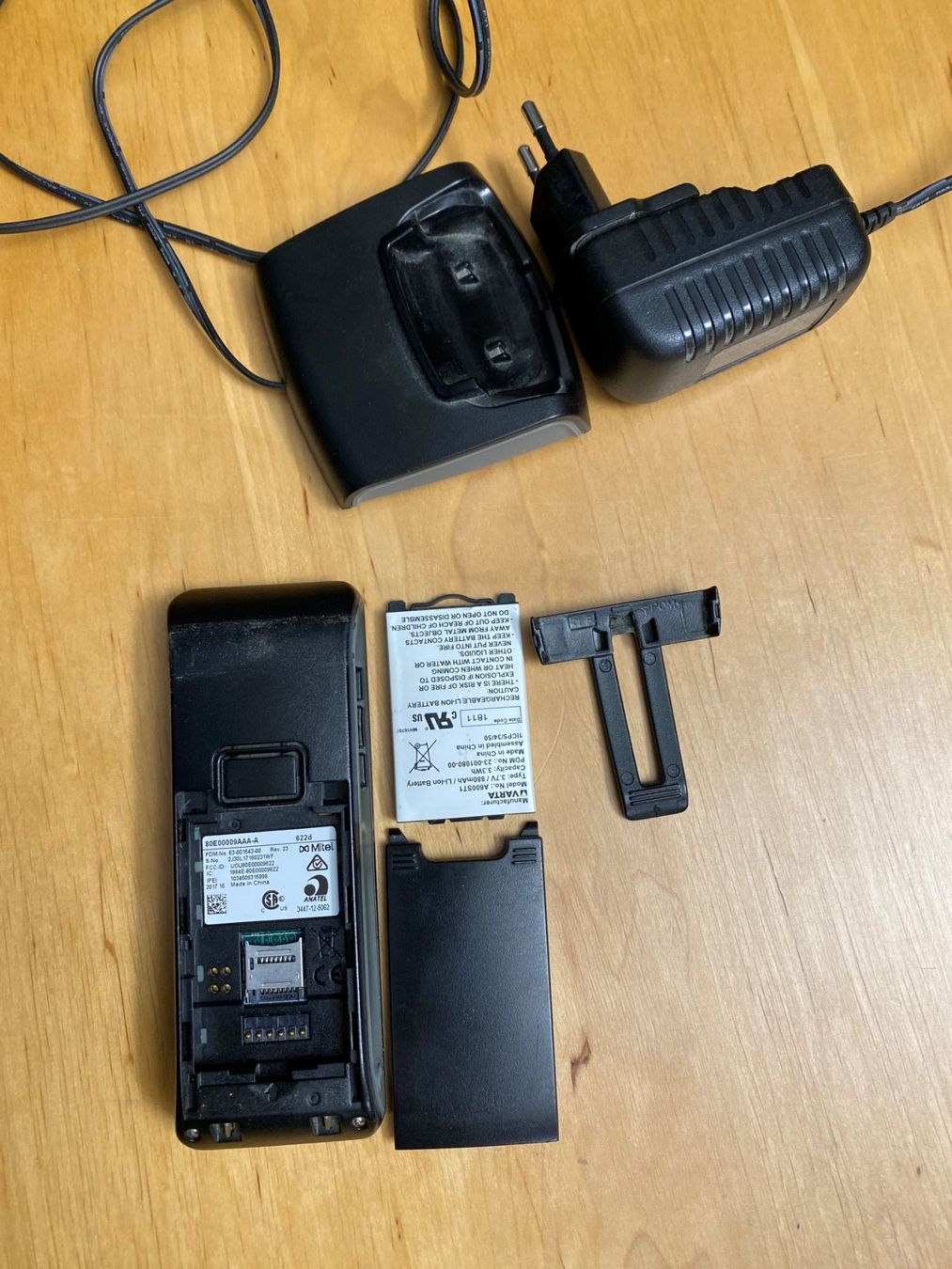 Aastra Telefoni: Mitel MiVoice 400 Telefonanlage mit Endgeräten und Dect-Send – Usato da Uetendorf venduto da ContecAG 7