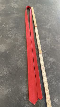 Vintage Echtleder-Krawatte in Rot – Top Zustand!
