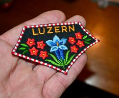 VINTAGE Badge LUZERN 1 nos ST. GALLER STICKEREI abz