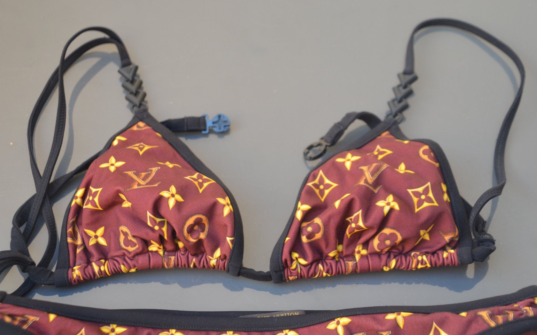 Louis Vuitton Badekleider & Bikinis: Badeanzug - Bikini Louis Vuitton maillot de bain .S – Gebraucht aus Collonges von Auganien 2