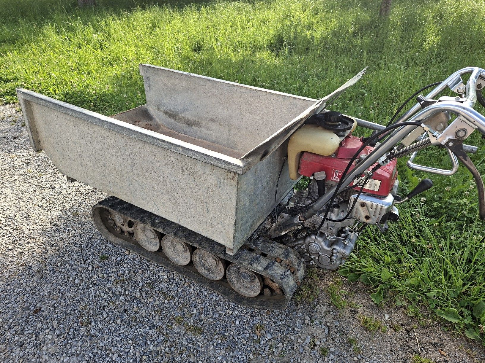 Honda Tutte le macchine: Raupentransporter Honda HP 400 – Usato da Niederuzwil venduto da Dakitiki 1
