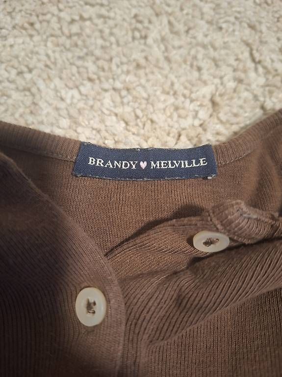 Top: Top Brandy Melville – Usato da Wittenbach venduto da ron_mph2 1