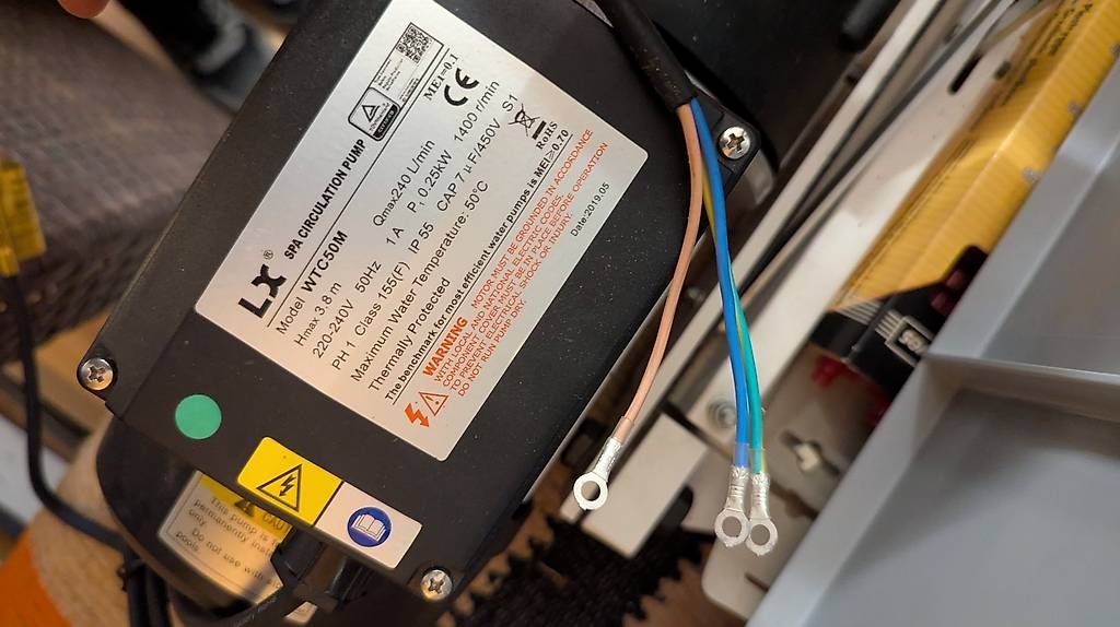 Whirlpool: Pompa nuova per idromassaggio – Usato da Gravesano venduto da suc_8dhv 1