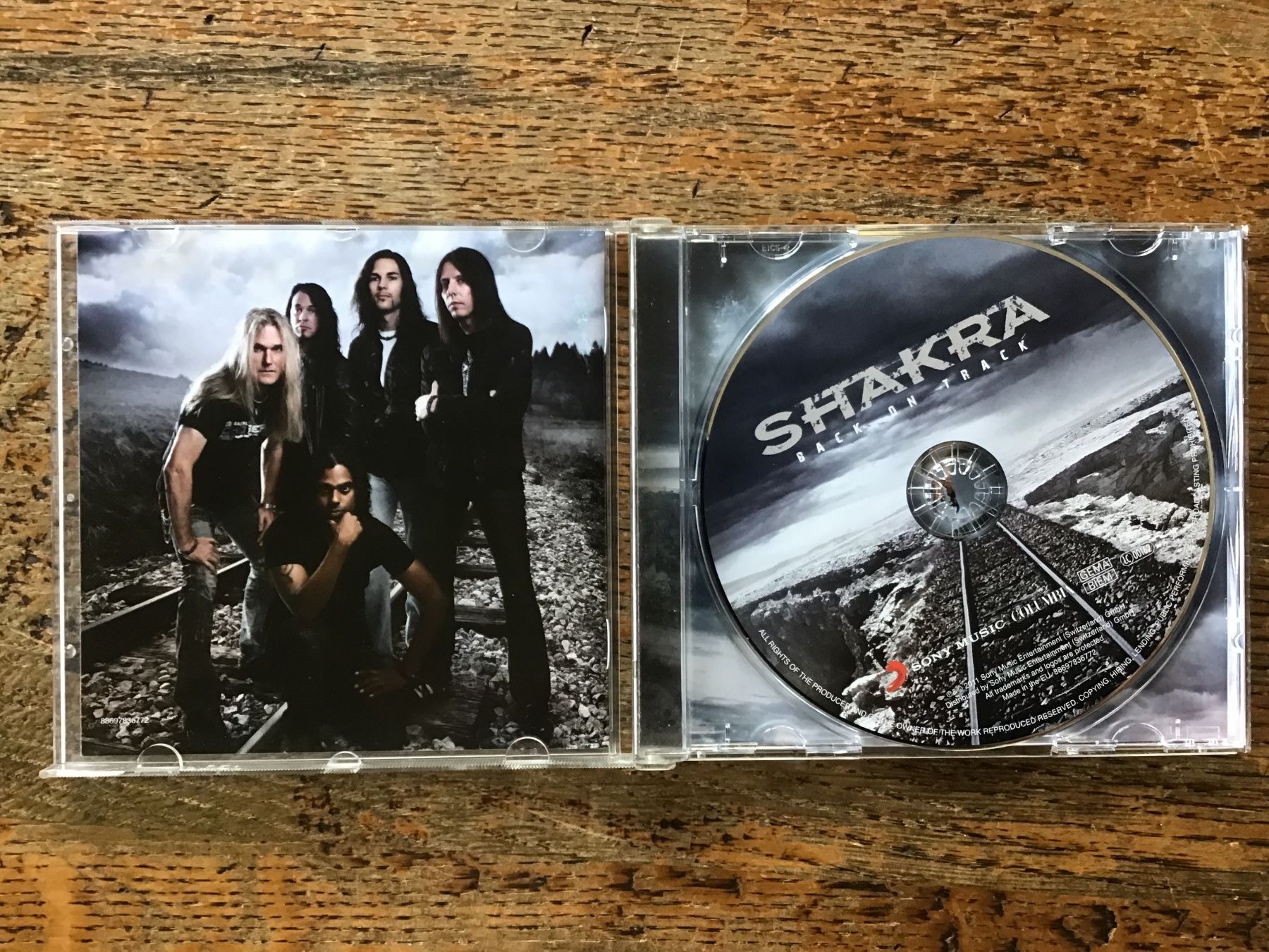 CD: CD Shakra Back on Track heavy metal – Usato da Fully venduto da Ruby97 1