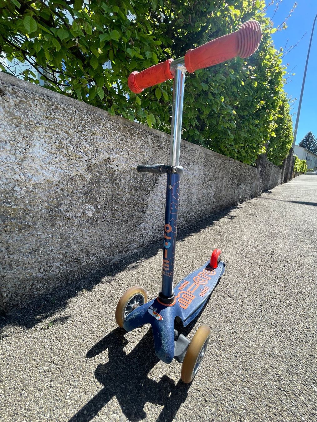 Micro Kickboard: MICRO_Mini_Blau/Rot – Usato da Flawil venduto da Waldau1B 4
