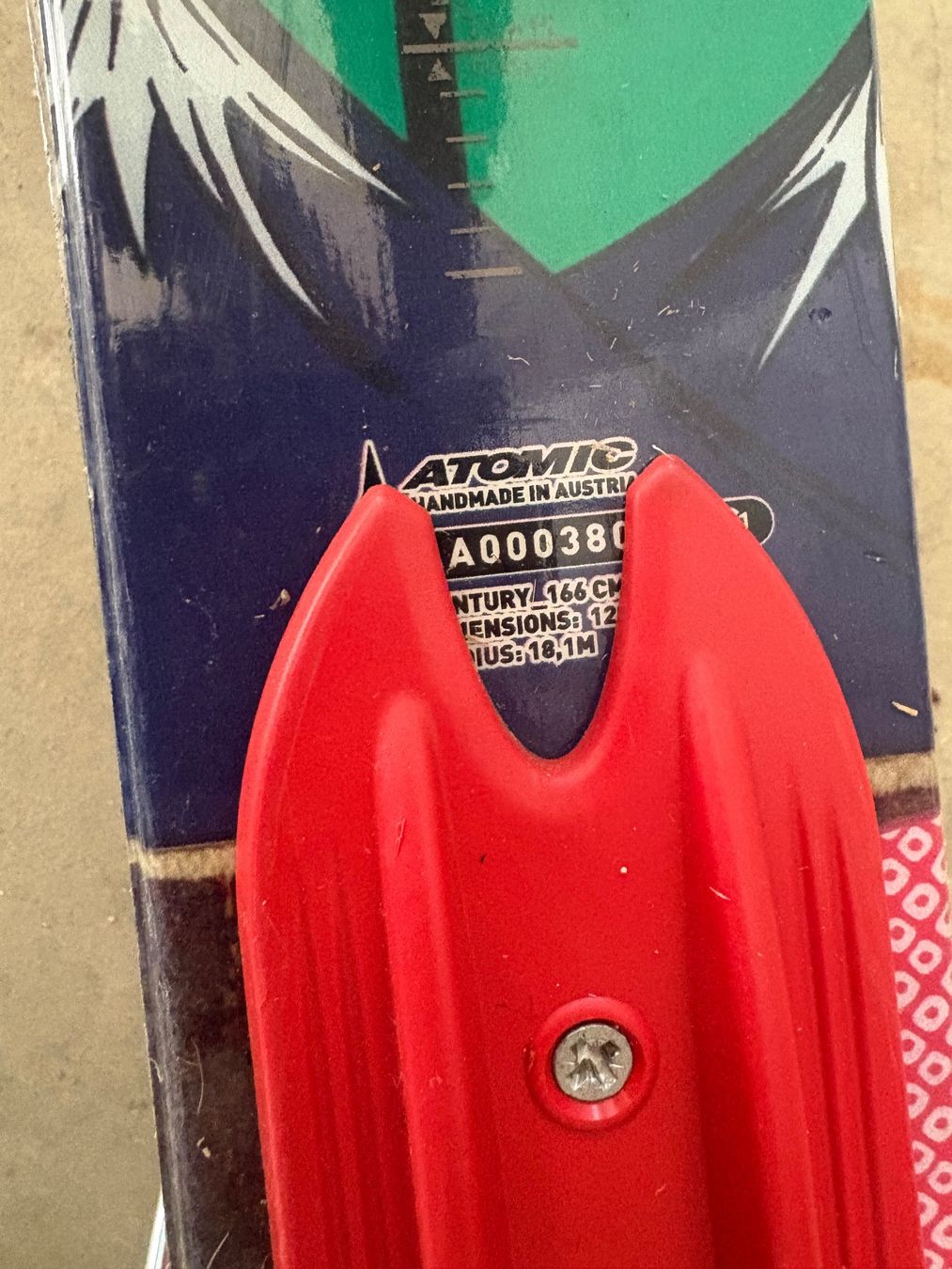 Atomic Sci: Atomic Ski 166 cm inkl. Felle & Bindung – Usato da Sörenberg venduto da ManuelMueller17 3