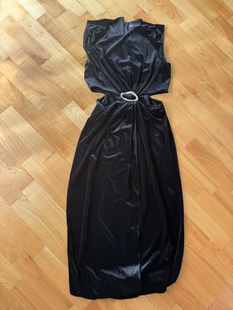 Elegantes Samtkleid von Zara - neuwertig!
