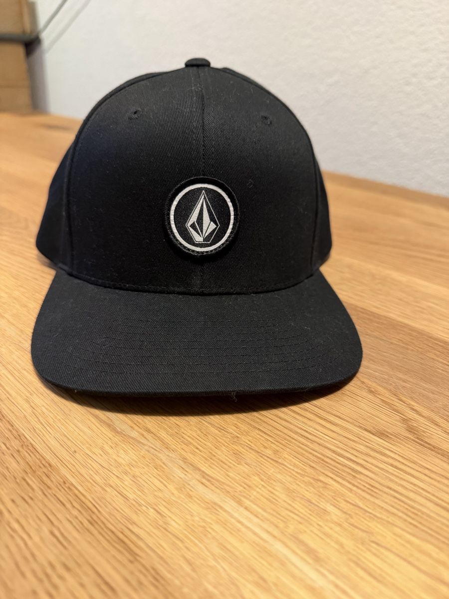 Volcom Hüte, Mützen & Caps: Volcom Cap – Gebraucht aus Buchrain von jas_bls8 2